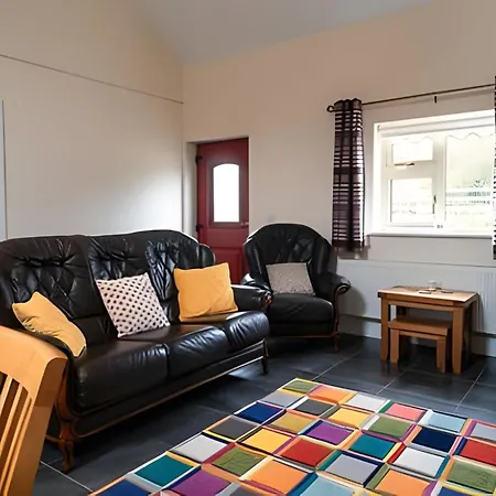 Nancy's Seaside Cottage, Daire Renvyle