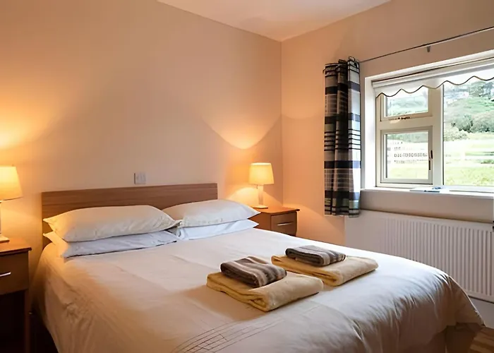 Апартаменты Nancy's Seaside Cottage,